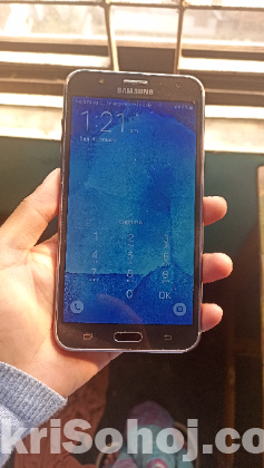 Samsung Galaxy J7